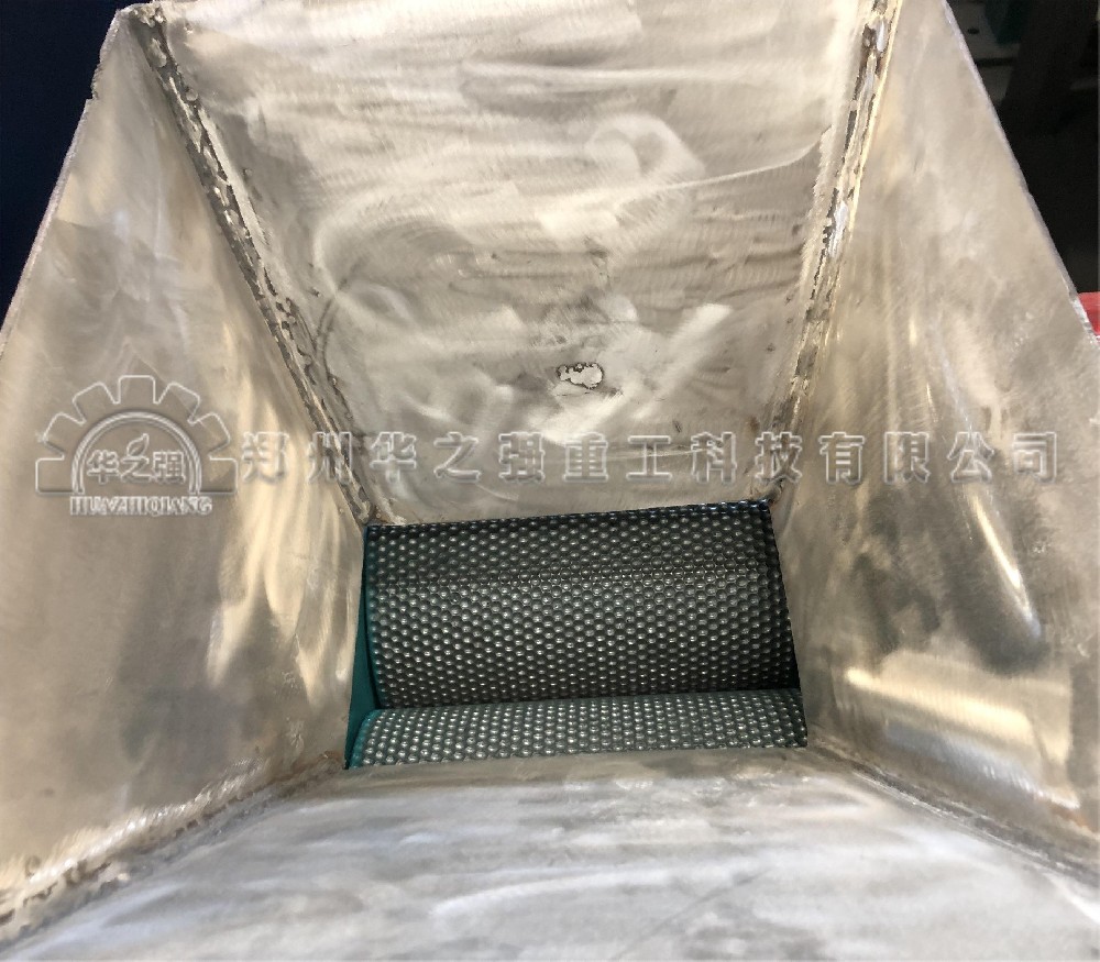 工厂实拍对辊挤压造粒机产品细节